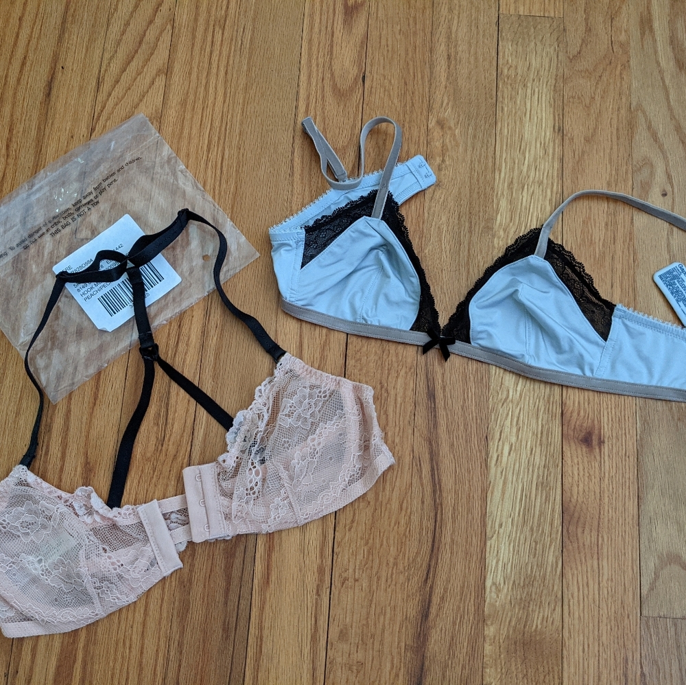 SOLD Free People 34B and Gap S/small bra/bralette lot